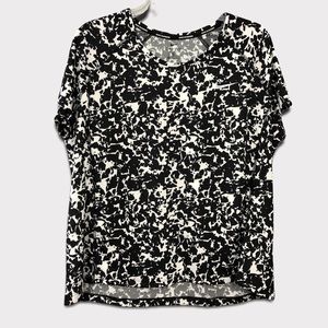 Nike Running Dri Fit Black and White T-Shirt Women’s Plus Size 1x